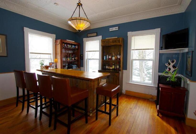 تختخواب و صبحانه The Wilmington Inn