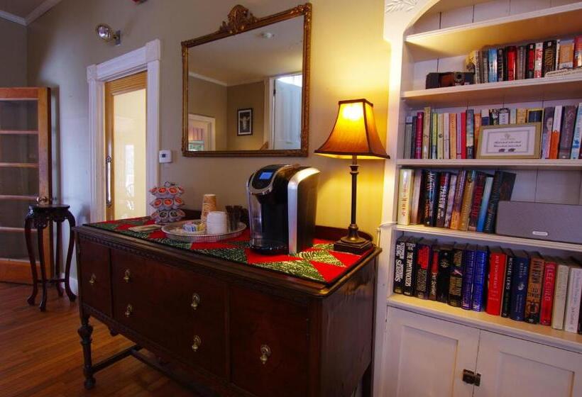 تختخواب و صبحانه The Wilmington Inn