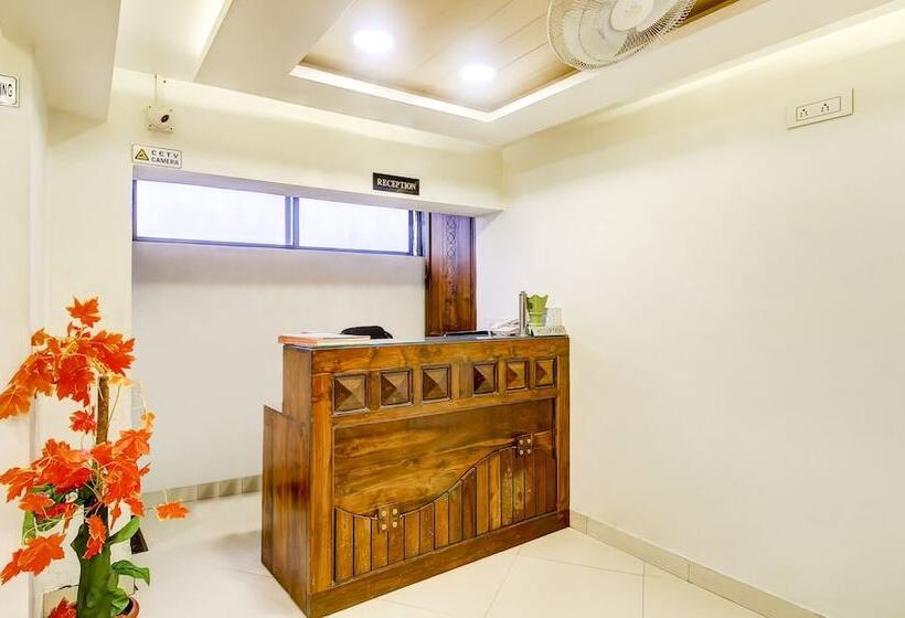 Itsy Hotels The New Hill Retreat, Near By Local Bus Station