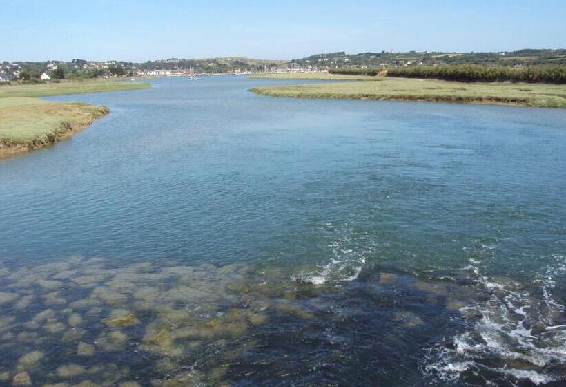 Отель Les Chambres Des Gites Des Isles