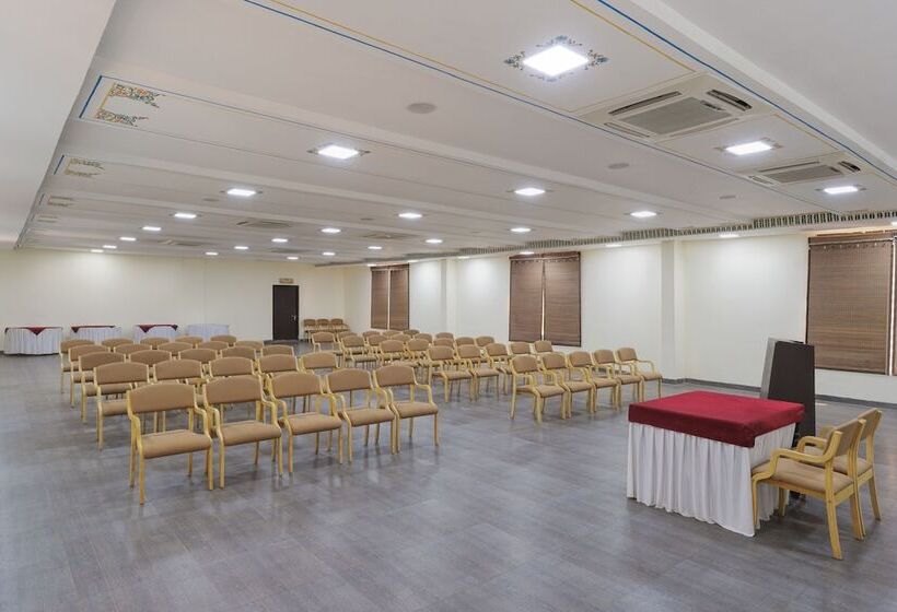 Hotel The Kumbha Bagh