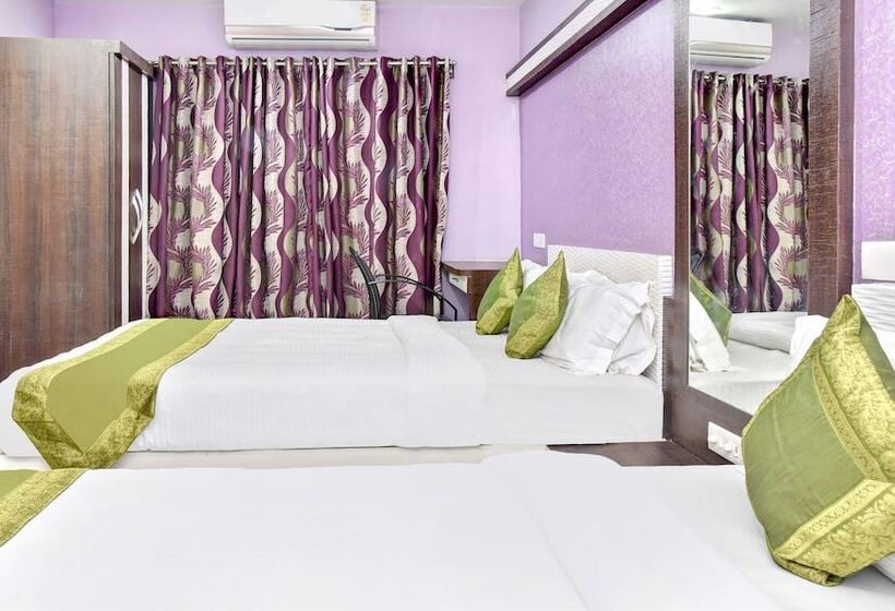 هتل Treebo Trip Sathi Residency