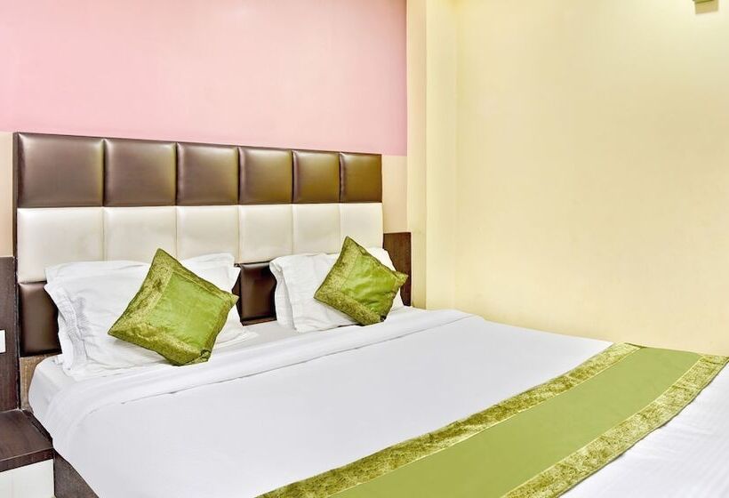 هتل Treebo Trip Sathi Residency