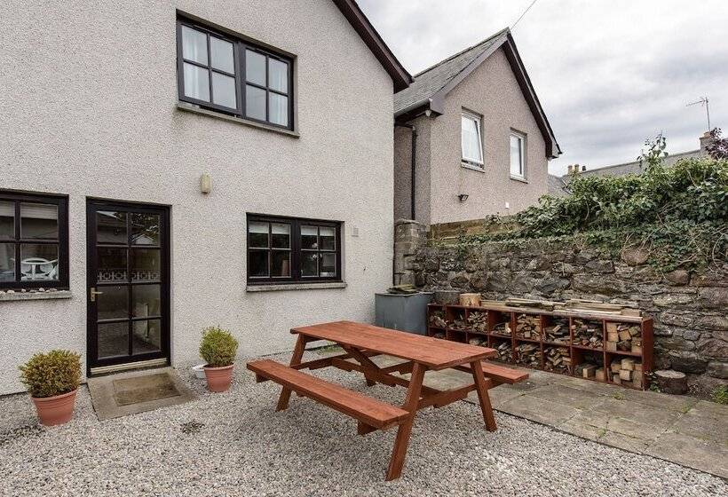 Пансион Balconie House