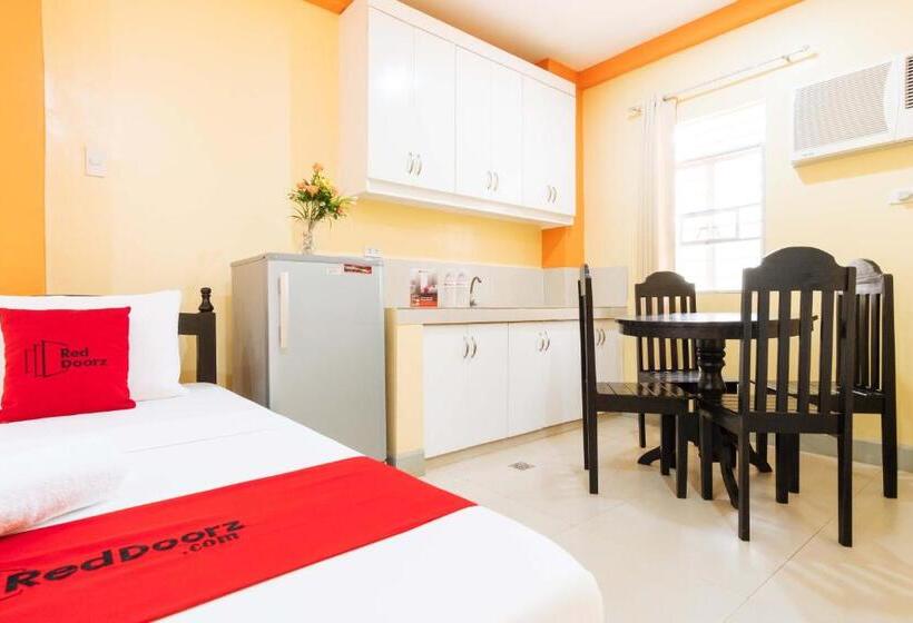 پانسیون Reddoorz Premium @ Gabinete Road Palawan