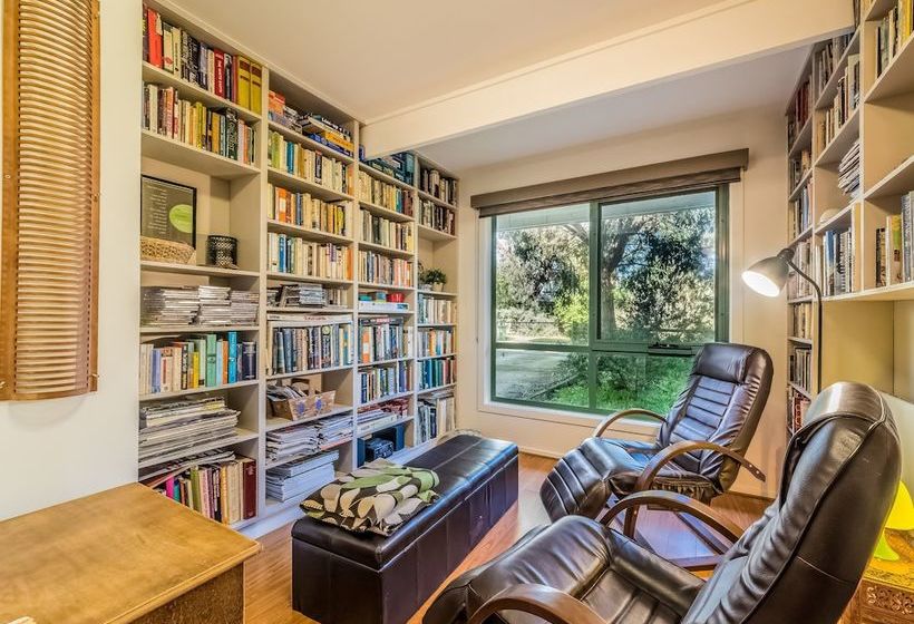 Woodingdean  Pet Friendly