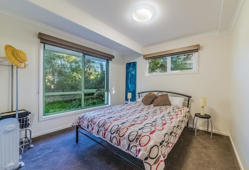 Woodingdean  Pet Friendly