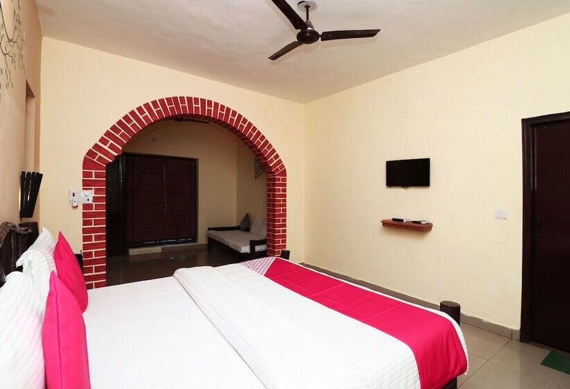 בית מלון כפרי Bagheera Jungle Retreat