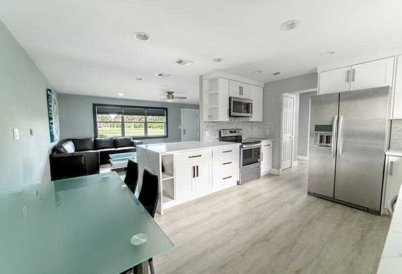 Everglades City Motel