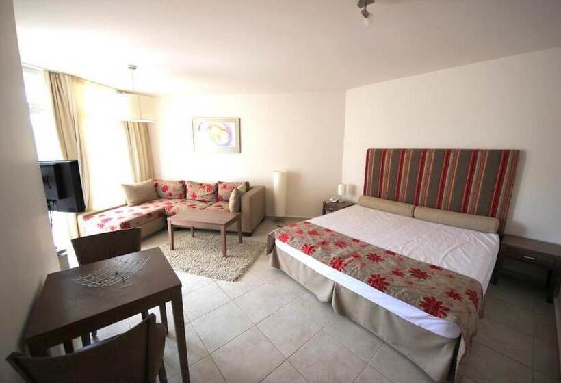 Отель Menada Sozopol Apartments