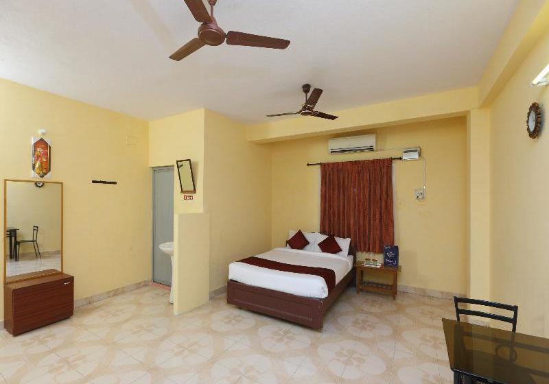 בית מלון כפרי Royal Mass Club By Oyo Rooms