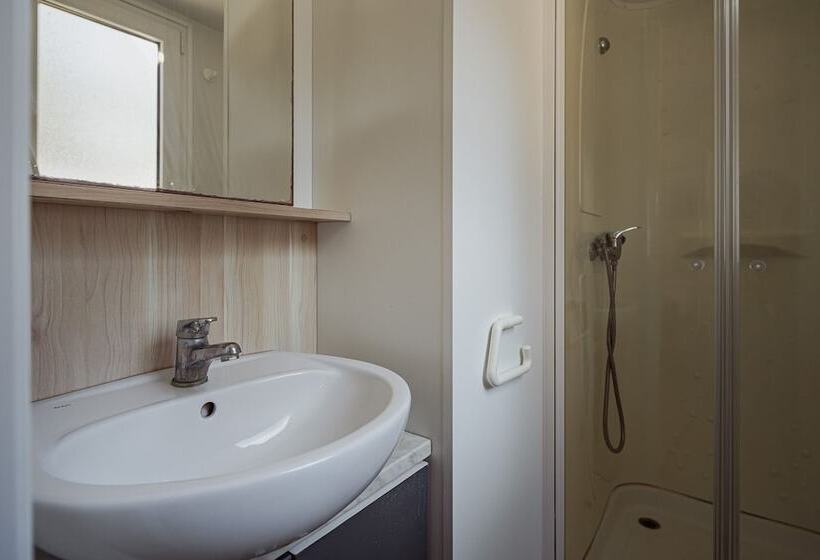 هتل Salice Resort