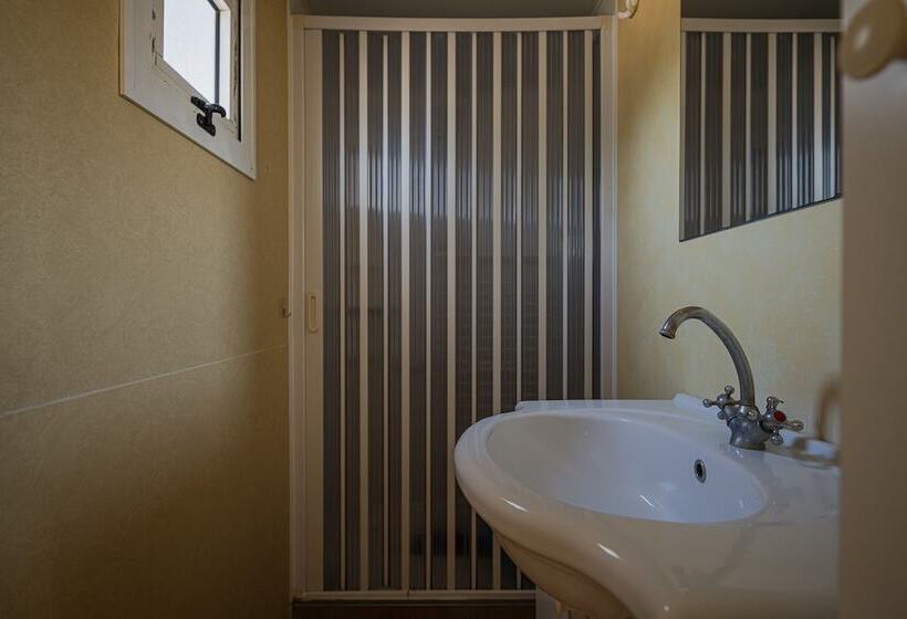 هتل Salice Resort