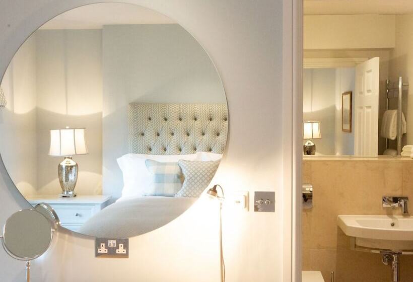 Отель The White Horse Inn