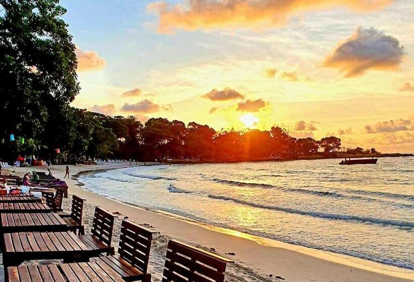 فندق Tompizza Resort