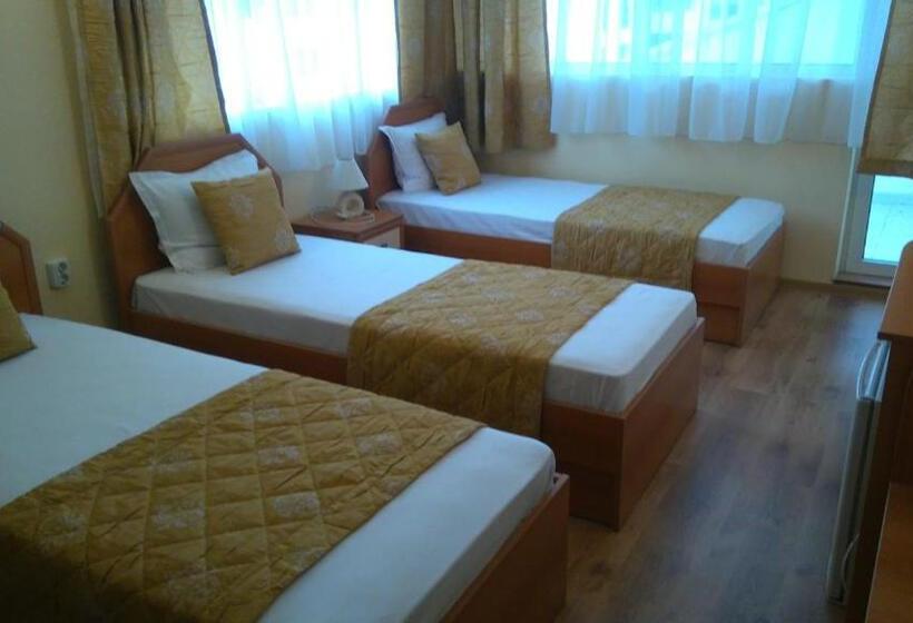 호텔 Victoria Family