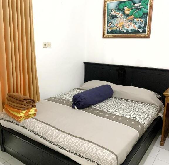 הוסטל L Orange Budget