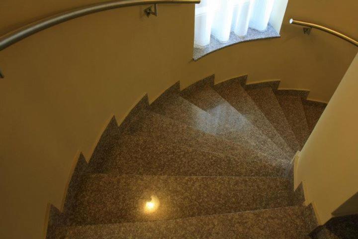 Astoria Hotel & Restaurant