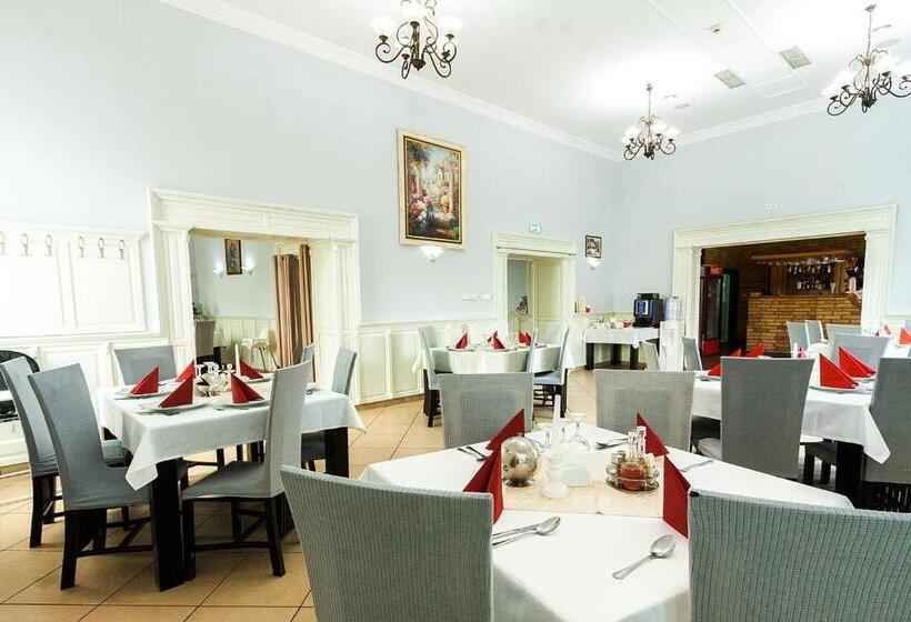 Astoria Hotel & Restaurant