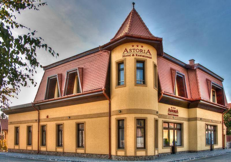 Astoria Hotel & Restaurant