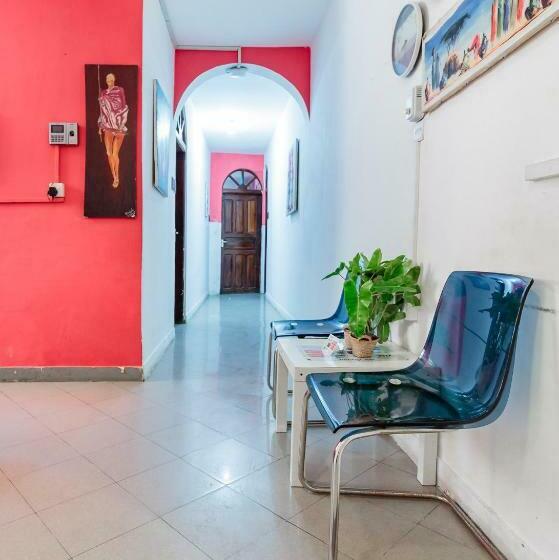 مبيت وإفطار Kelele Square