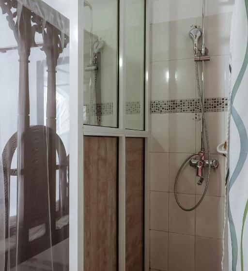 مبيت وإفطار Kelele Square