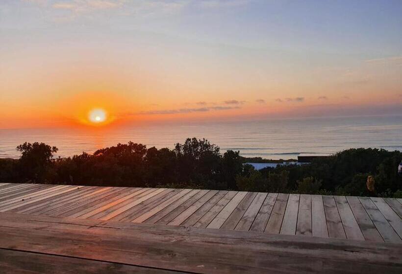 تختخواب و صبحانه The View