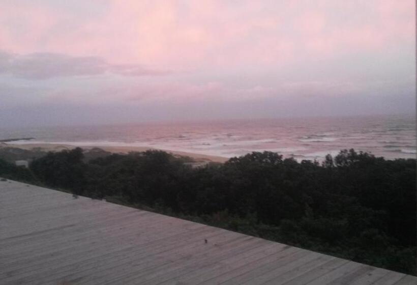 تختخواب و صبحانه The View