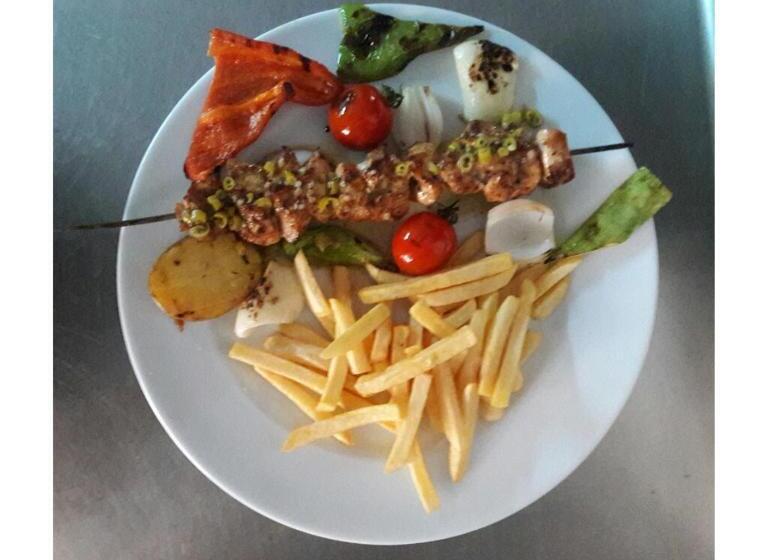 Central Park Otel   Adult Only