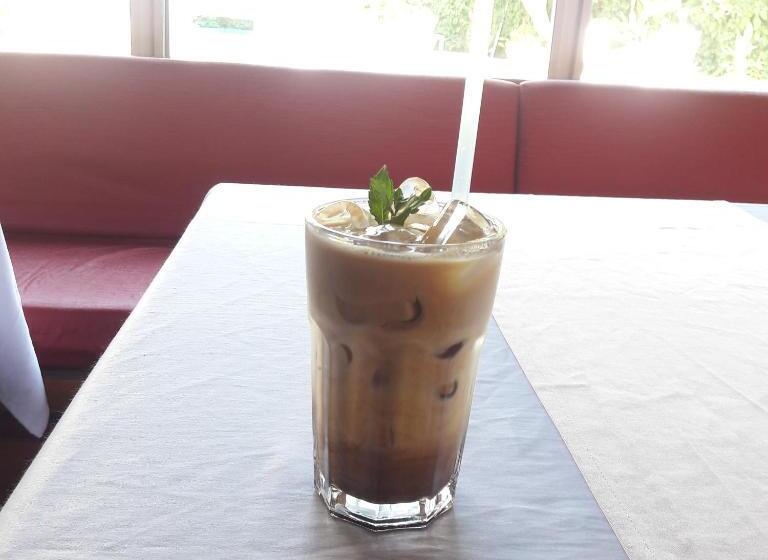 Central Park Otel   Adult Only