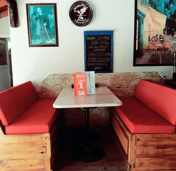 Central Park Otel   Adult Only