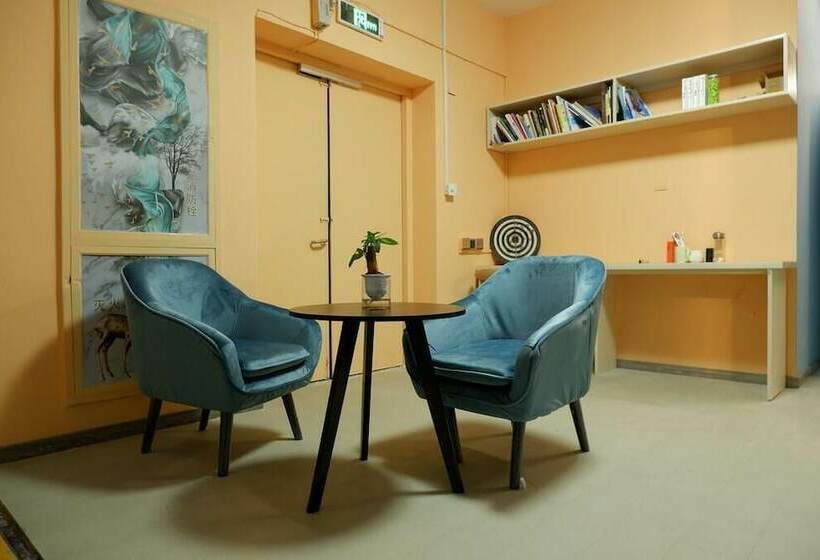 East Station International Youth Hostel