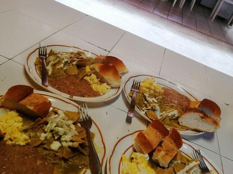 Отель Bungalows Los Flamingos