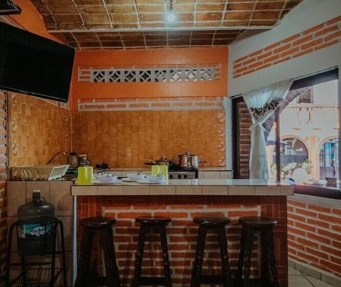 Отель Bungalows Los Flamingos