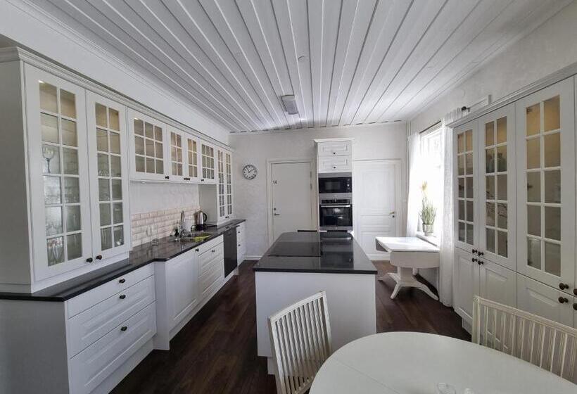 בית מלון כפרי Byske Gästgivargård