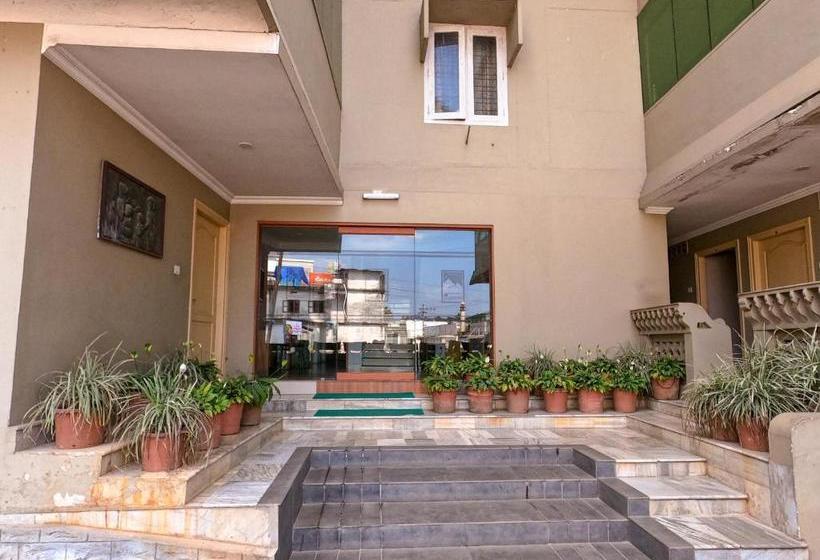 فندق Chandragiri Inn