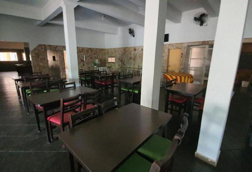 בית מלון כפרי Delta