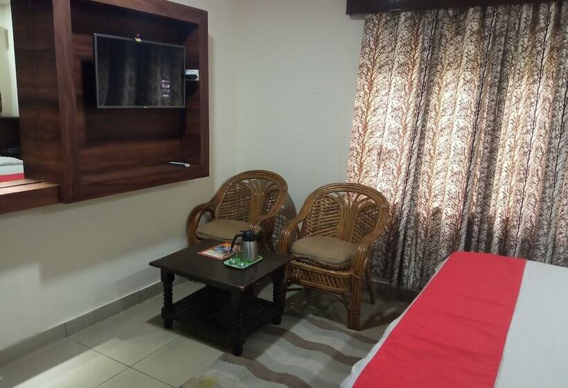 فندق Triund Trek