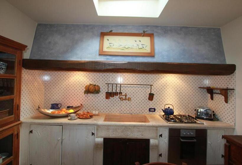 هتل Eremo Delle Fate