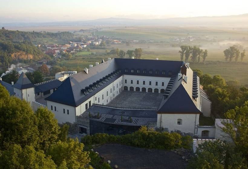 ホテル Grand Vígľaš