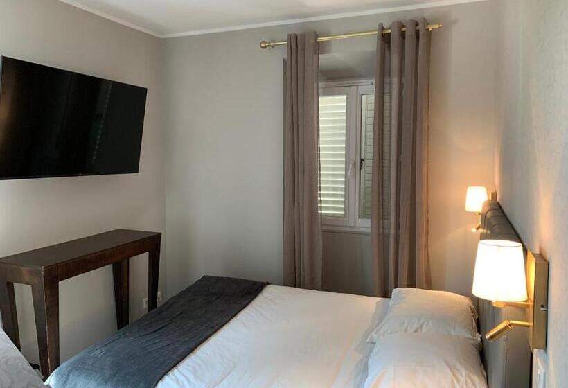 هتل Hôtel La Villa D'eze