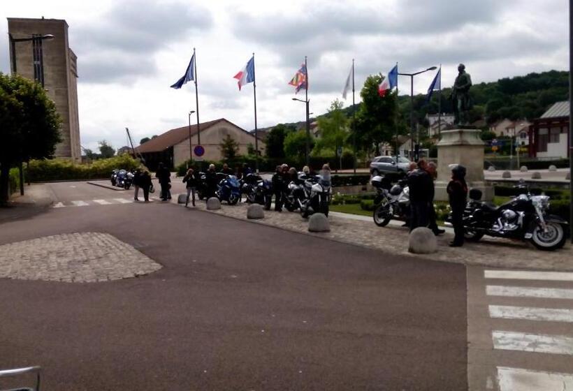 호텔 Hôtel Restaurant Les Templiers