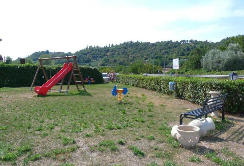 ホテル Le Colline Del Garda