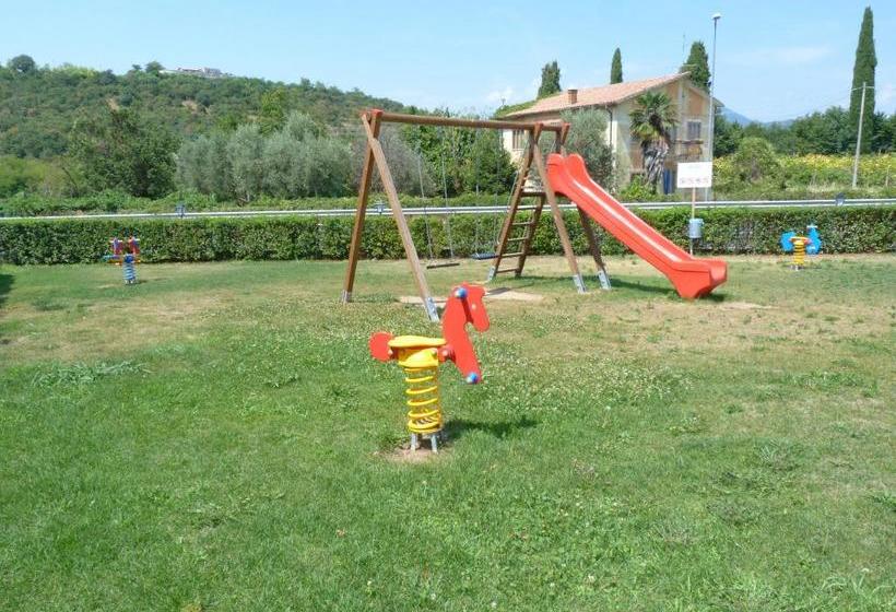 ホテル Le Colline Del Garda