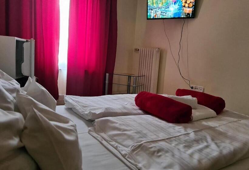 Отель Oroszlán Szigetvár