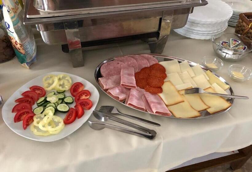 Отель Oroszlán Szigetvár