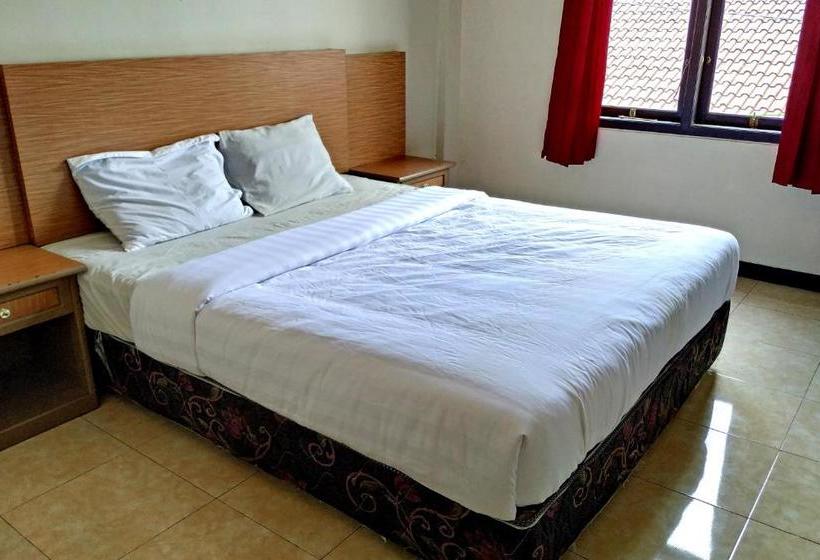 Otel Oyo 3370  Dian Chandra