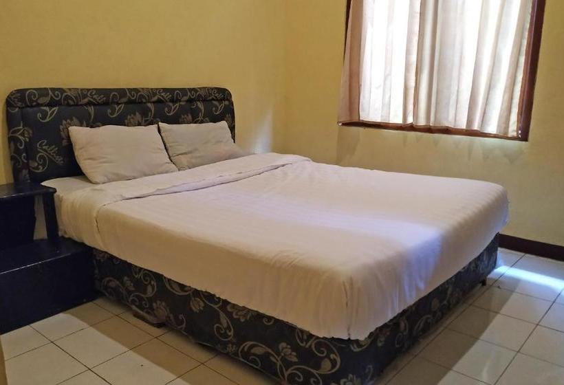 Otel Oyo 3370  Dian Chandra