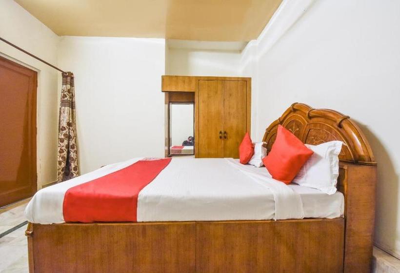 Отель Oyo 69809  Amber