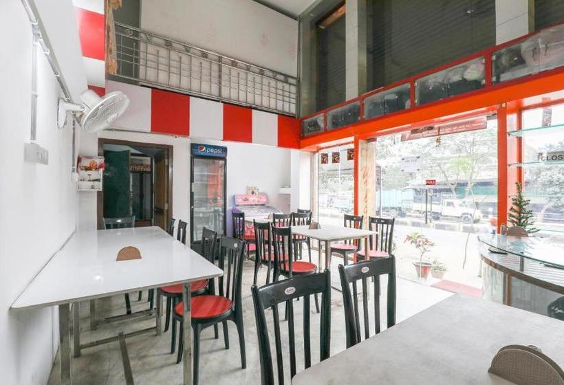 Отель Oyo 70770  Sundari